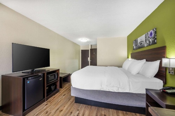 Smoky Hill Inn and Suites image 19