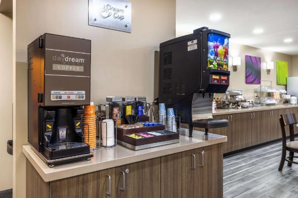 Smoky Hill Inn and Suites image 29